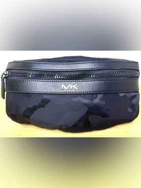 Michael Kors Black Camo Belt Bag Nylon Waist Pack Silver Logo Adjustable Strap
